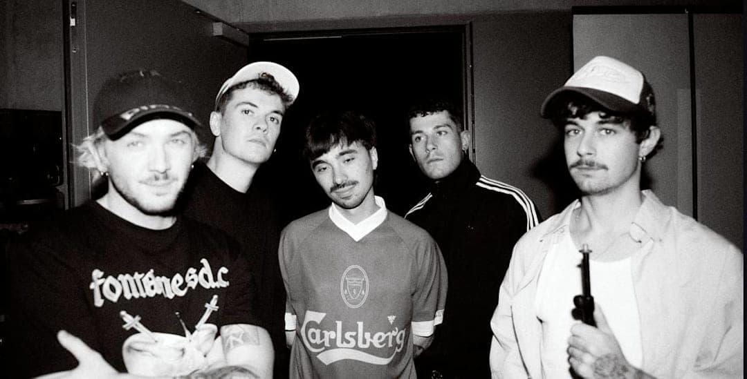Fragile + Tous en tong DJ Crew