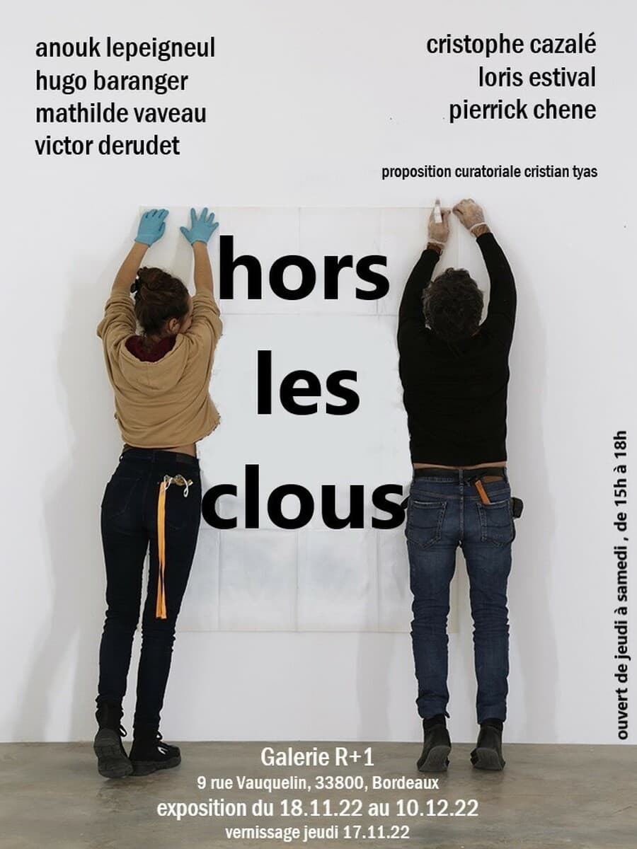 HORS LES CLOUS
