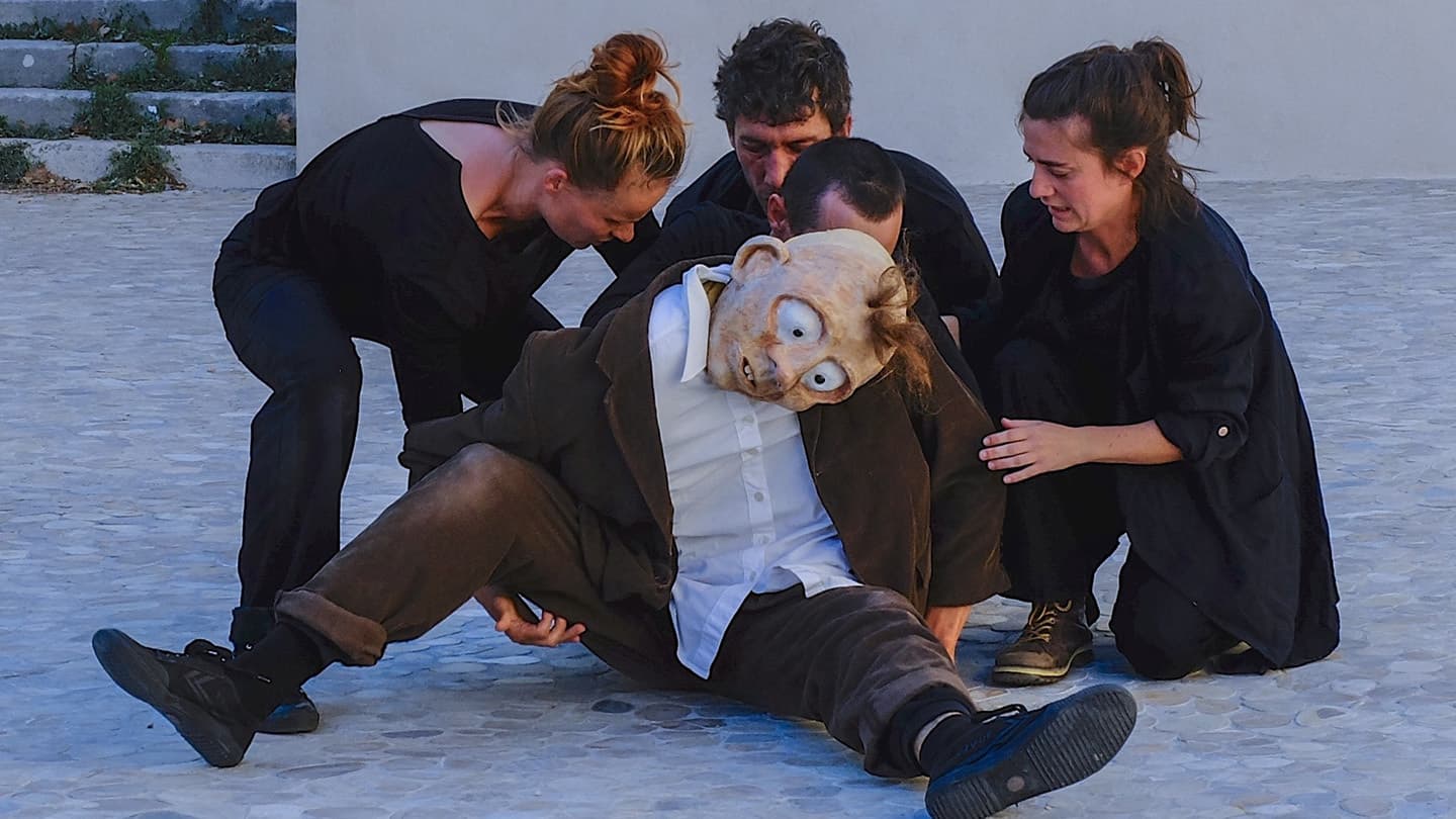 NONGRATA • Compagnie DÍRTZtheatre