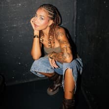 Shaïna Pronzola en Live Acoustique