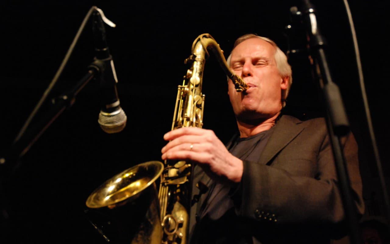 SIMON SPANG HANSSEN & EAR WITNESS