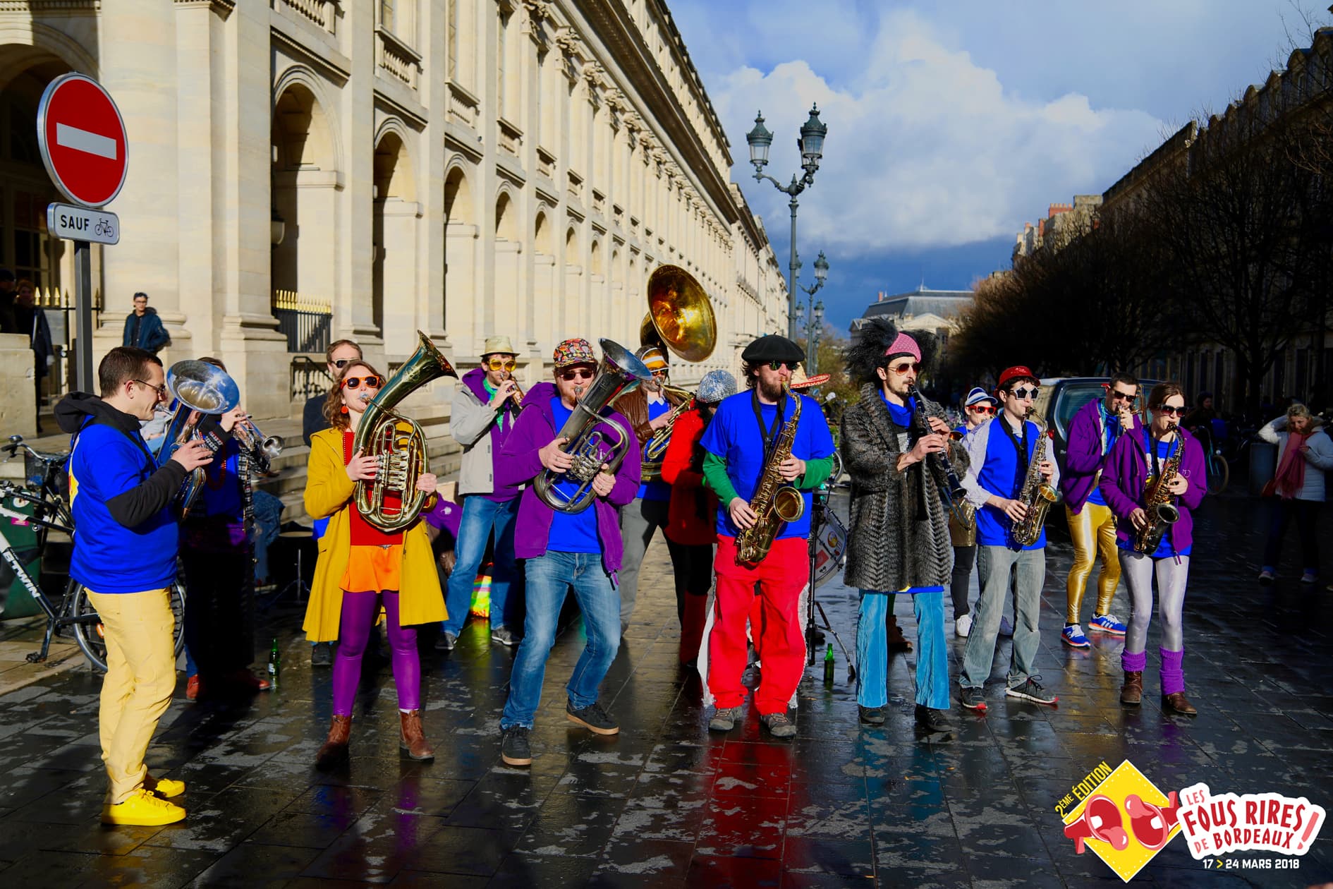 Les fous rires de Bordeaux #3 - FANFARE LA GRASSE BANDE, en déambulation dans les rues de Bordeaux