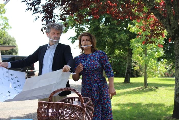 UN REPAS DE FAMILLE par la Compagnie 16 ans d'écart