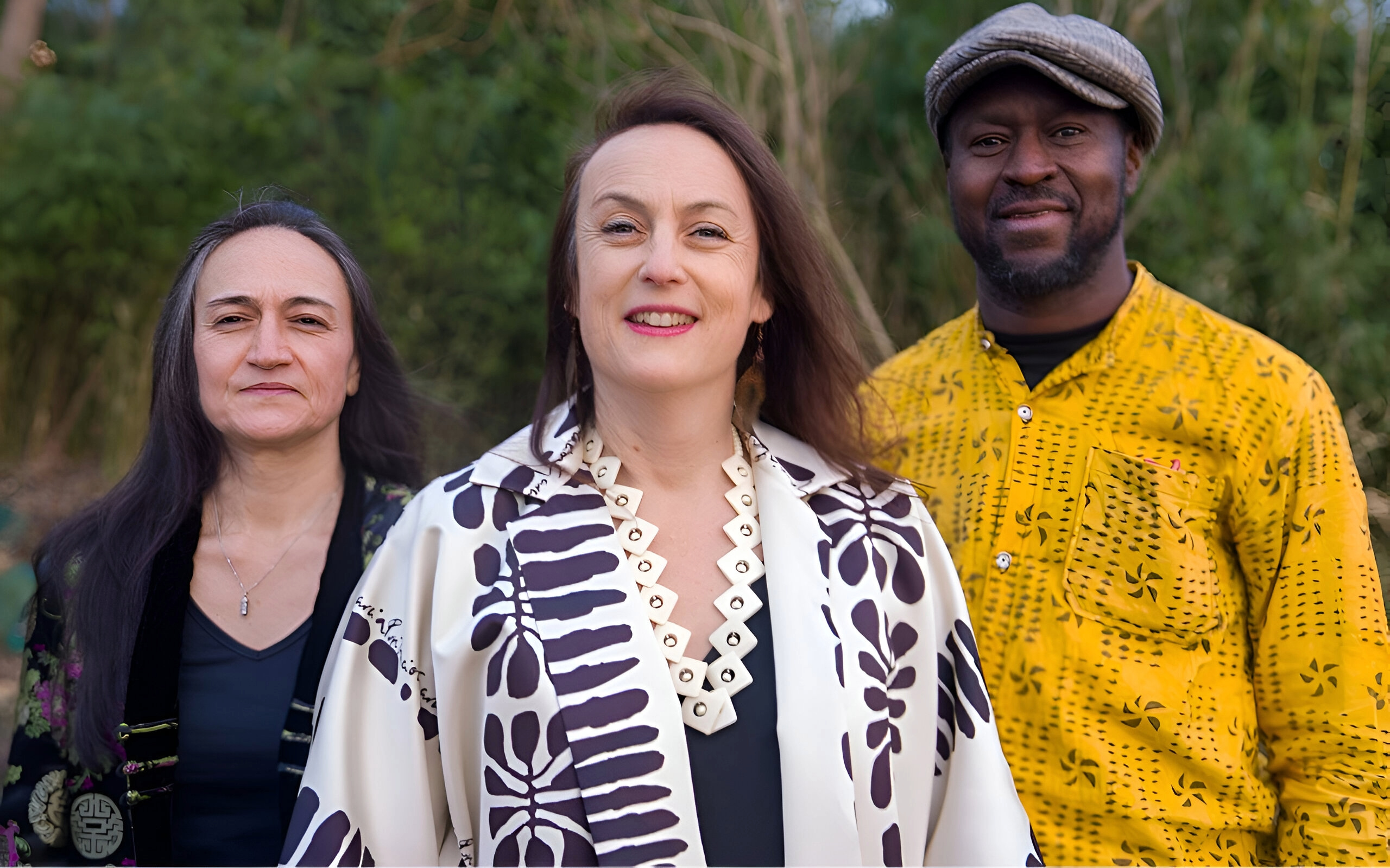 NINON VALDER / CARINE BONNEFOY / ABDOULAYE KOUYATE AMOUR AMOR, MUSIC FOR PEACE